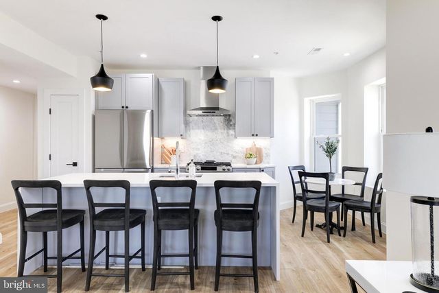 842 MADISON ST NW #B, Washington, DC 20011