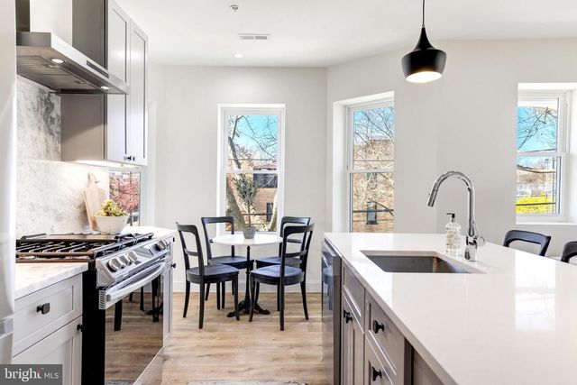 842 MADISON ST NW #B, Washington, DC 20011