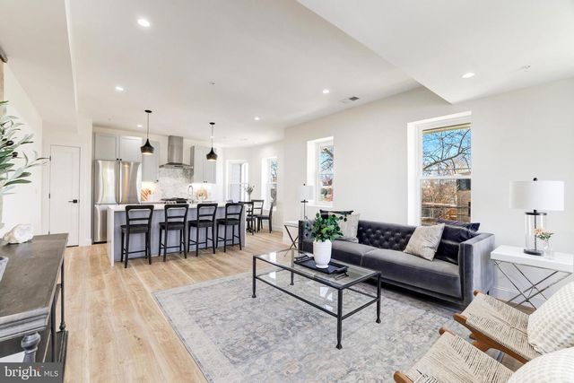 842 MADISON ST NW #B, Washington, DC 20011