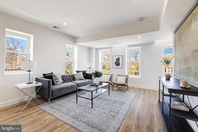 842 MADISON ST NW #B, Washington, DC 20011