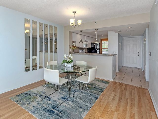 925 WEXFORD BLVD BOULEVARD, Venice, FL 34293