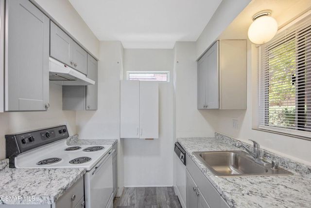 27509 Endeavor Street, Agoura Hills, CA 91301
