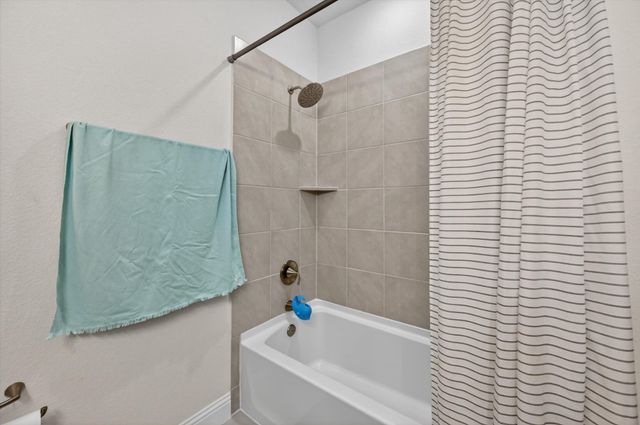 3925 Belleview Place, Crandall, TX 75114