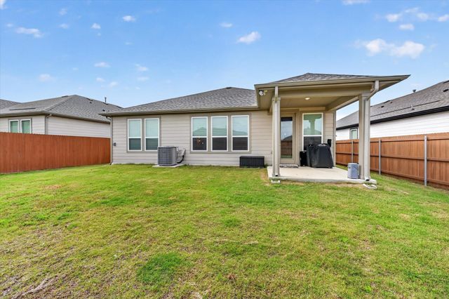 3925 Belleview Place, Crandall, TX 75114