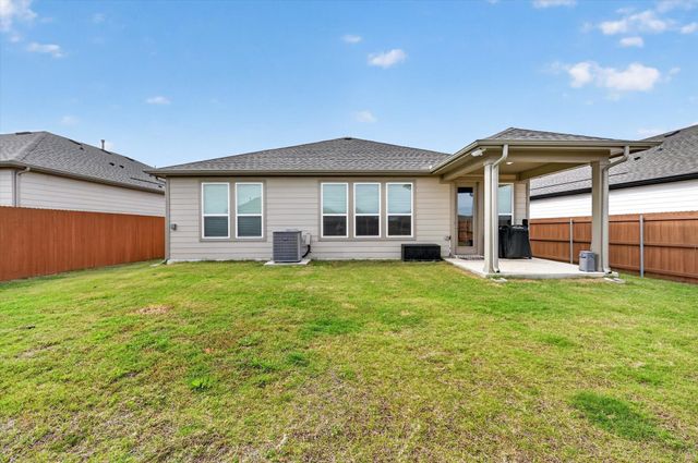 3925 Belleview Place, Crandall, TX 75114