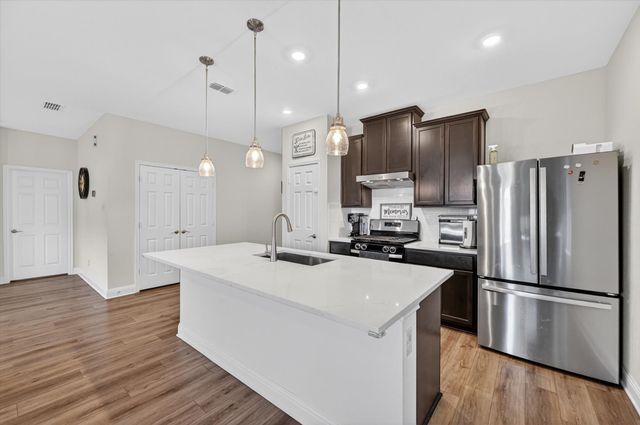 3925 Belleview Place, Crandall, TX 75114