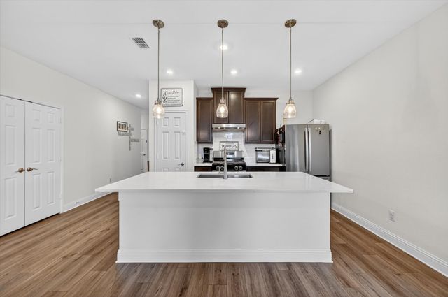 3925 Belleview Place, Crandall, TX 75114