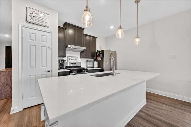 3925 Belleview Place, Crandall, TX 75114