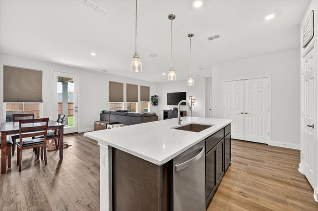 3925 Belleview Place, Crandall, TX 75114