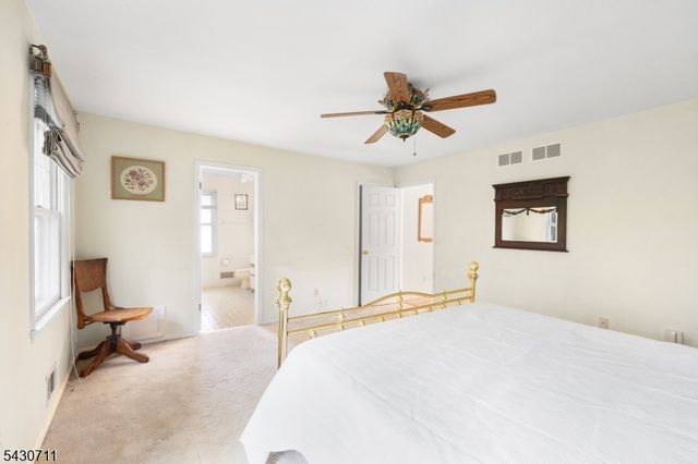 9 Langford Dr, Mendham Twp., NJ 07945
