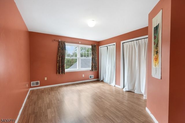 9 Langford Dr, Mendham Twp., NJ 07945