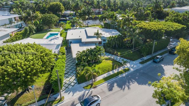 815 NE 76th St, Miami, FL 33138