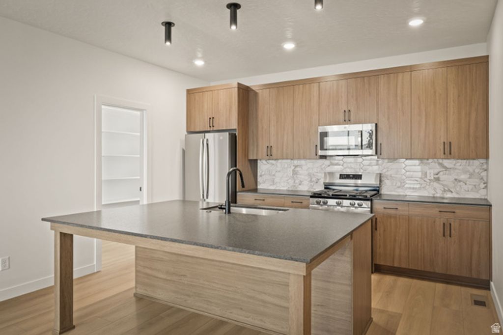 4068 S LUCY LN #12, Roy, UT 84067 — photo 2