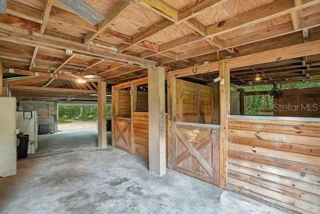 560 N LAKE PLEASANT ROAD, Apopka, FL 32712