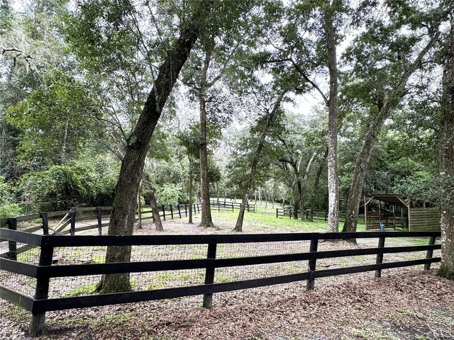 560 N LAKE PLEASANT ROAD, Apopka, FL 32712