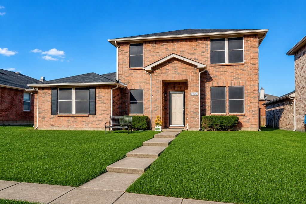 2829 Kerrville Drive, Mesquite, TX 75181