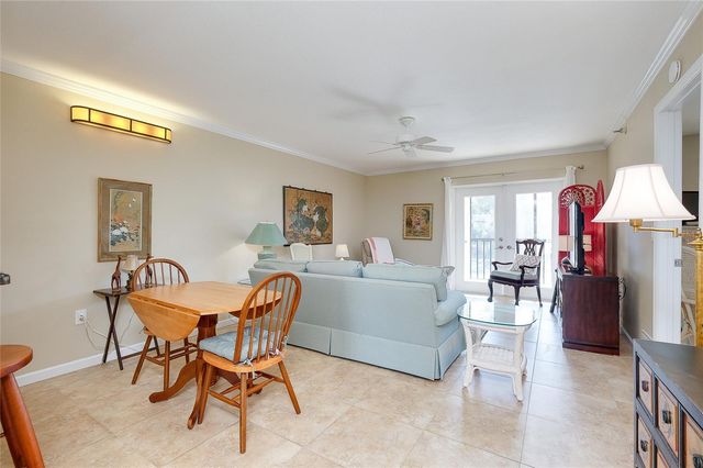 104 CAPRI ISLES BOULEVARD 209, Venice, FL 34292