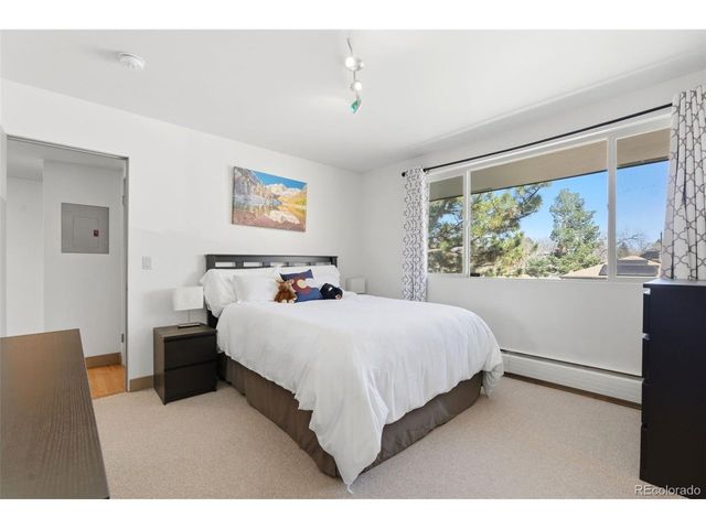 891 Glencoe St, Denver, CO 80220