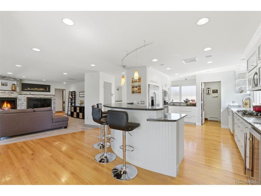 891 Glencoe St, Denver, CO 80220