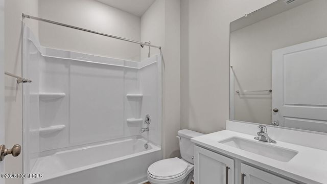 7 Dahlia Court, Bayville, NJ 08721