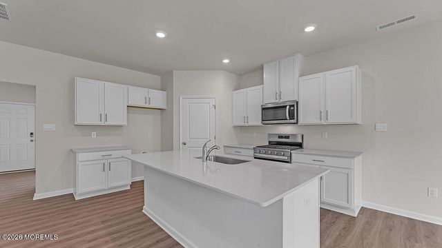 7 Dahlia Court, Bayville, NJ 08721