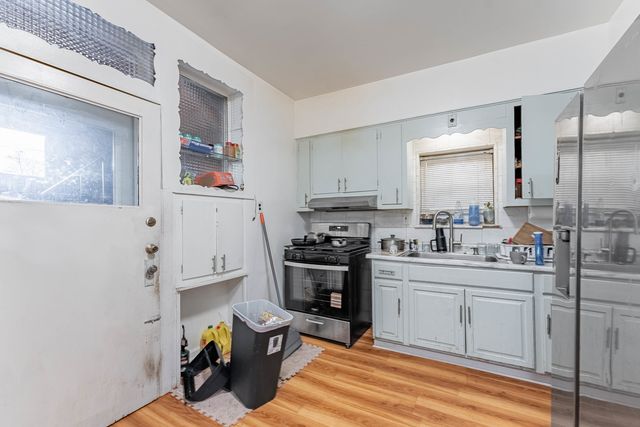 5007 N Lawndale Avenue, Chicago, IL 60625