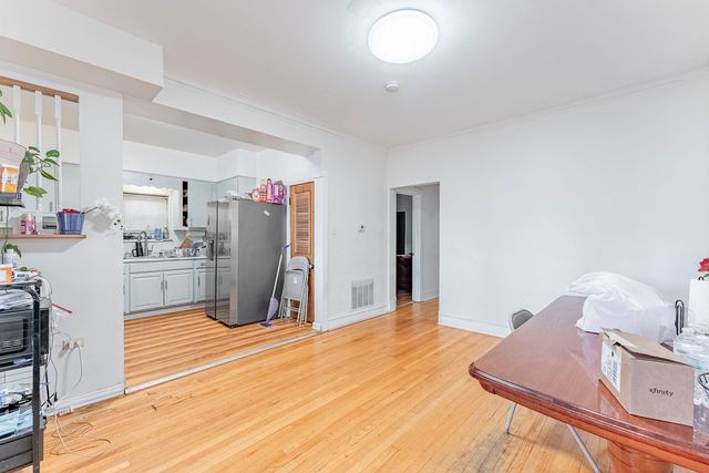 5007 N Lawndale Avenue, Chicago, IL 60625