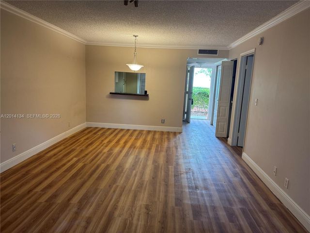 3774 Inverrary Blvd 106P, Lauderhill, FL 33319
