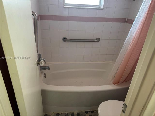 3774 Inverrary Blvd 106P, Lauderhill, FL 33319