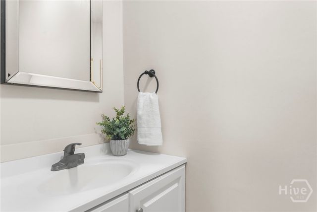 39 Helmsman Court, Savannah, GA 31410