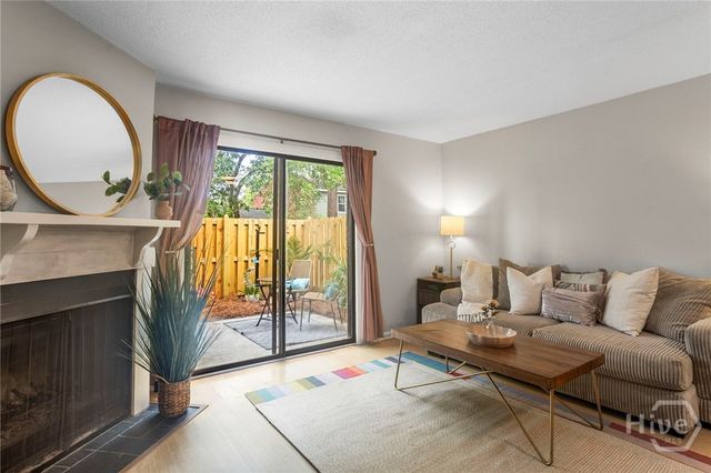 39 Helmsman Court, Savannah, GA 31410