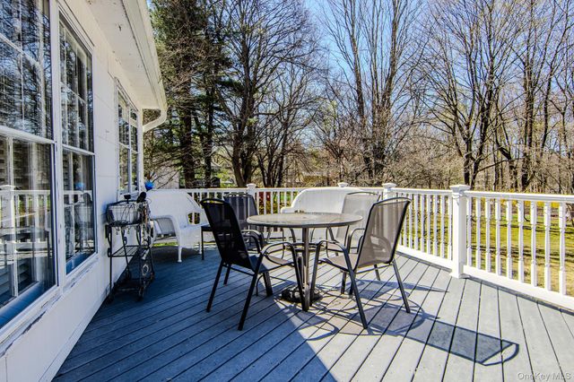 7 Dearborn Road, West Nyack, NY 10994