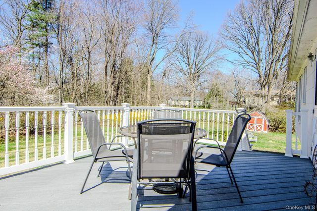 7 Dearborn Road, West Nyack, NY 10994