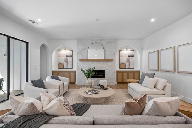 6140 Sudbury Drive, Dallas, TX 75214