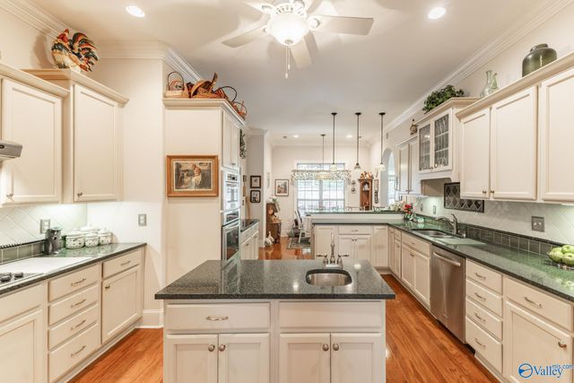6512 Sparkling Dew Lane, Huntsville, AL 35810
