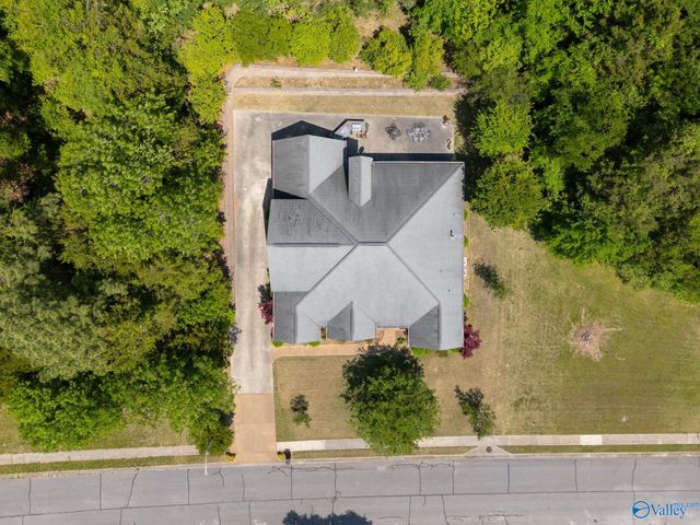 6512 Sparkling Dew Lane, Huntsville, AL 35810