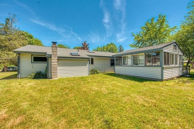 81 Errol Rd, Brockton, MA 02302