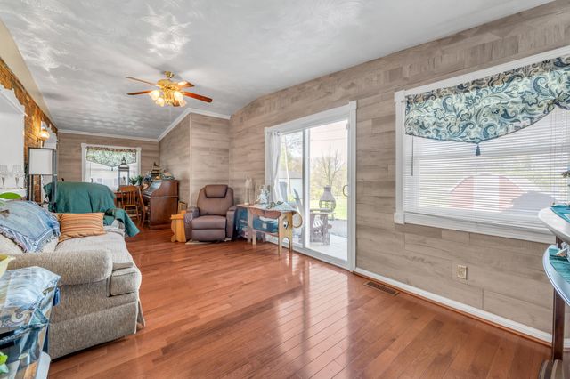 225 Blueberry Lane, Mt Sterling, KY 40353