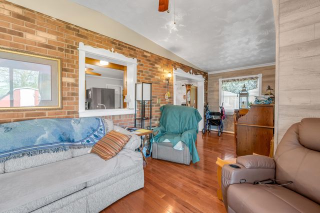 225 Blueberry Lane, Mt Sterling, KY 40353