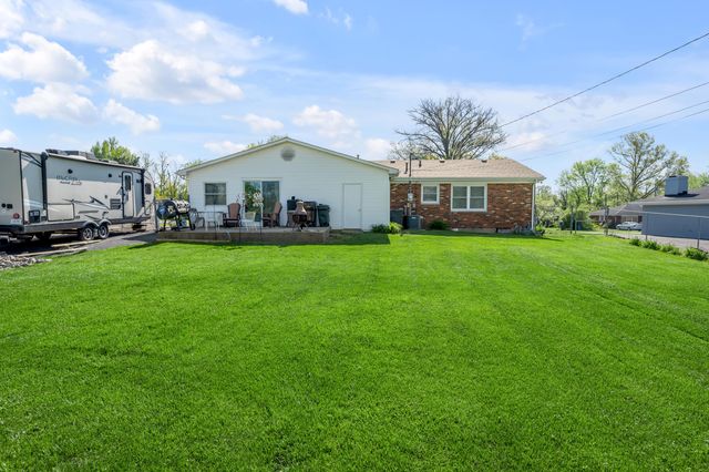 225 Blueberry Lane, Mt Sterling, KY 40353