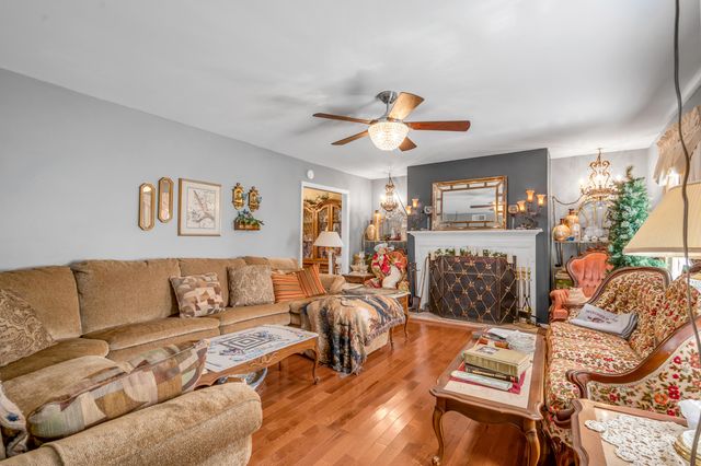 225 Blueberry Lane, Mt Sterling, KY 40353