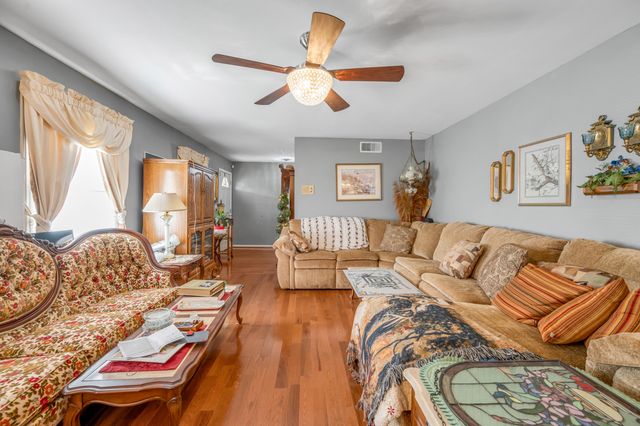 225 Blueberry Lane, Mt Sterling, KY 40353