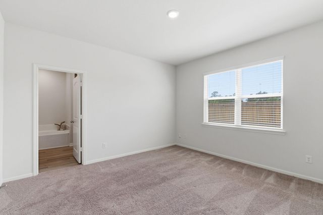 10642 Lost Maples Drive, Cleveland, TX 77328