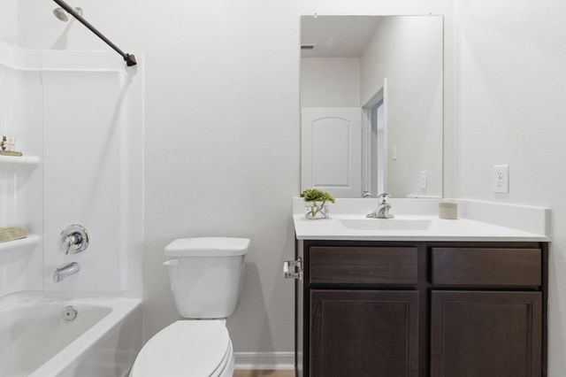 10642 Lost Maples Drive, Cleveland, TX 77328