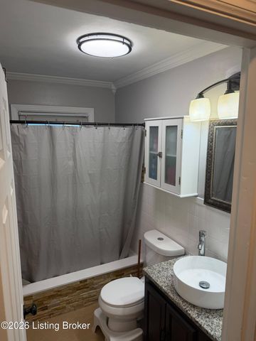 4404 Charlotte Ann Dr, Louisville, KY 40216