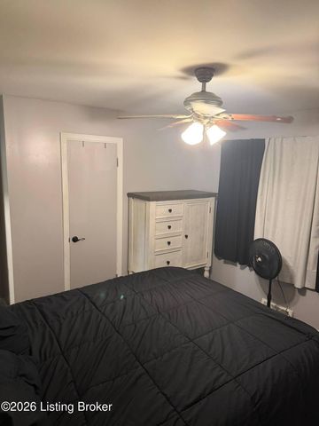 4404 Charlotte Ann Dr, Louisville, KY 40216