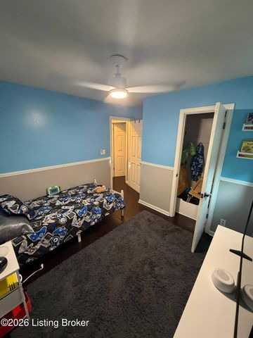 4404 Charlotte Ann Dr, Louisville, KY 40216