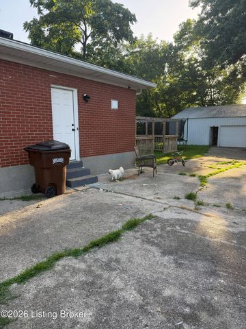 4404 Charlotte Ann Dr, Louisville, KY 40216
