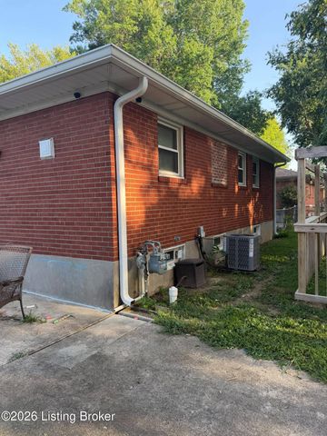 4404 Charlotte Ann Dr, Louisville, KY 40216