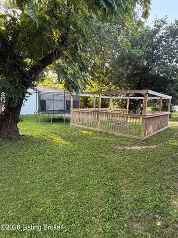 4404 Charlotte Ann Dr, Louisville, KY 40216
